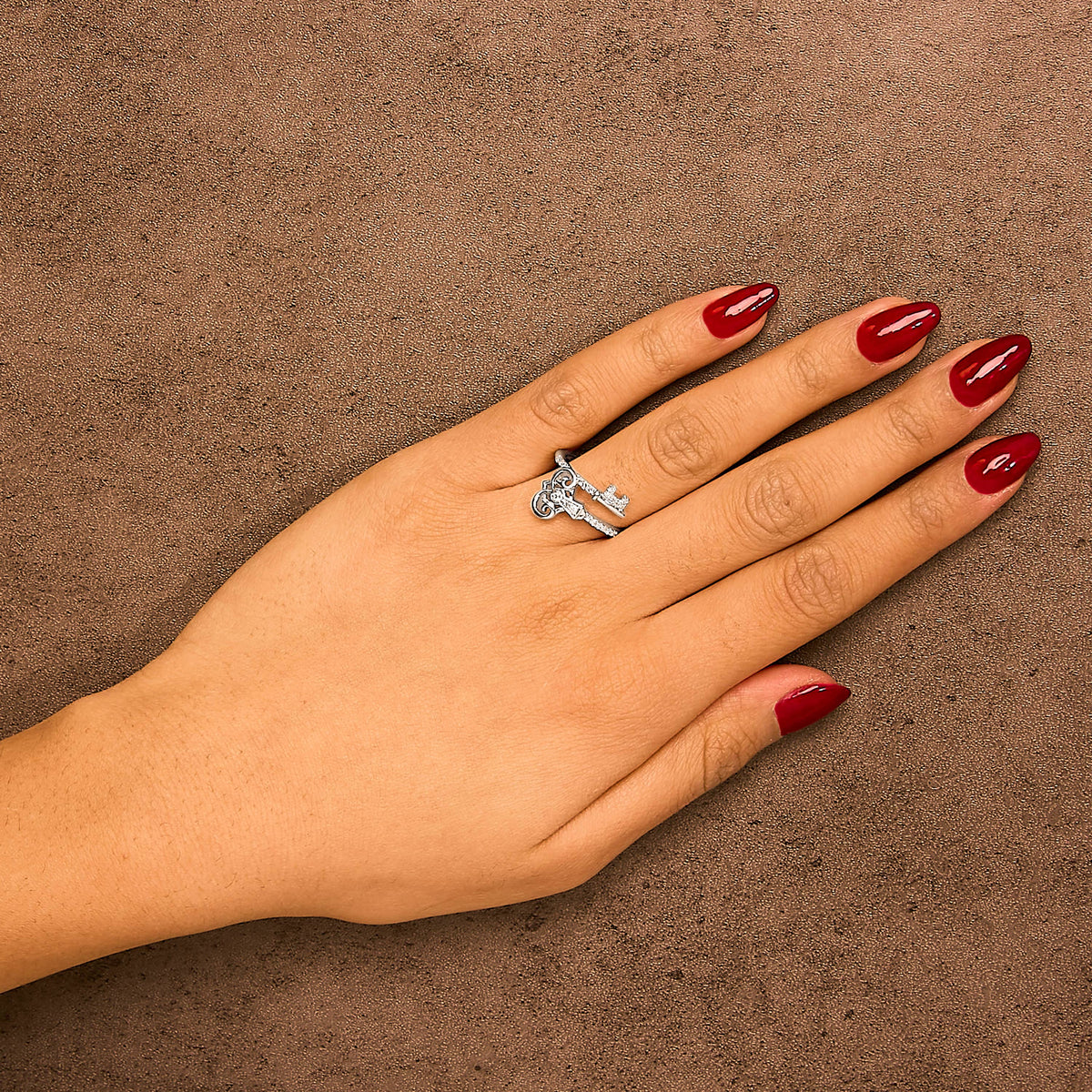Sterling Silver 1/6 Cttw Key and Keyhole Diamond Ring